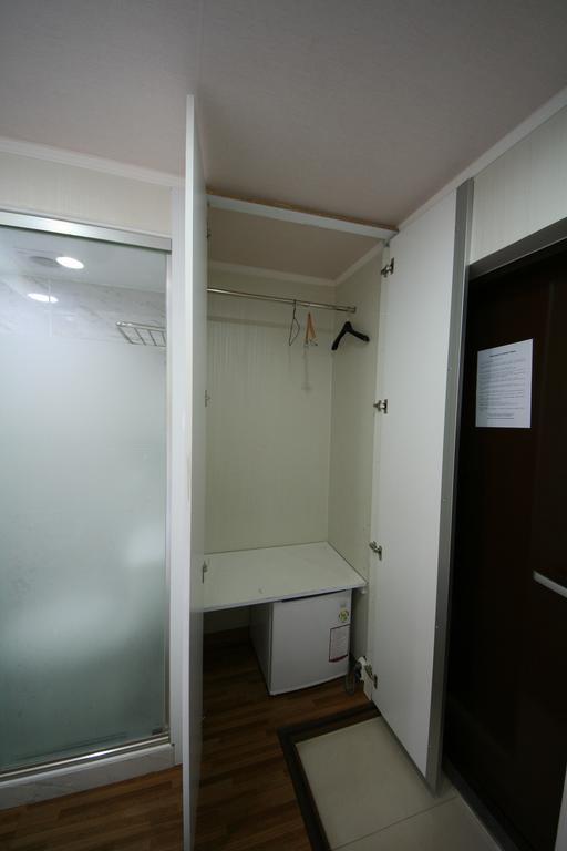 Chloe Hostel Seoul